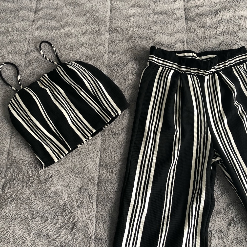 Black and white two piece set